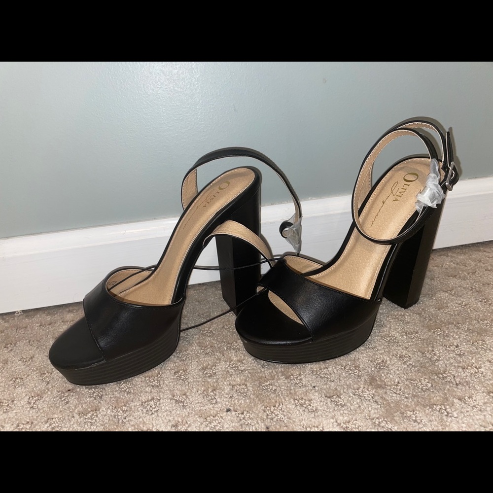 Black Chunky Heels